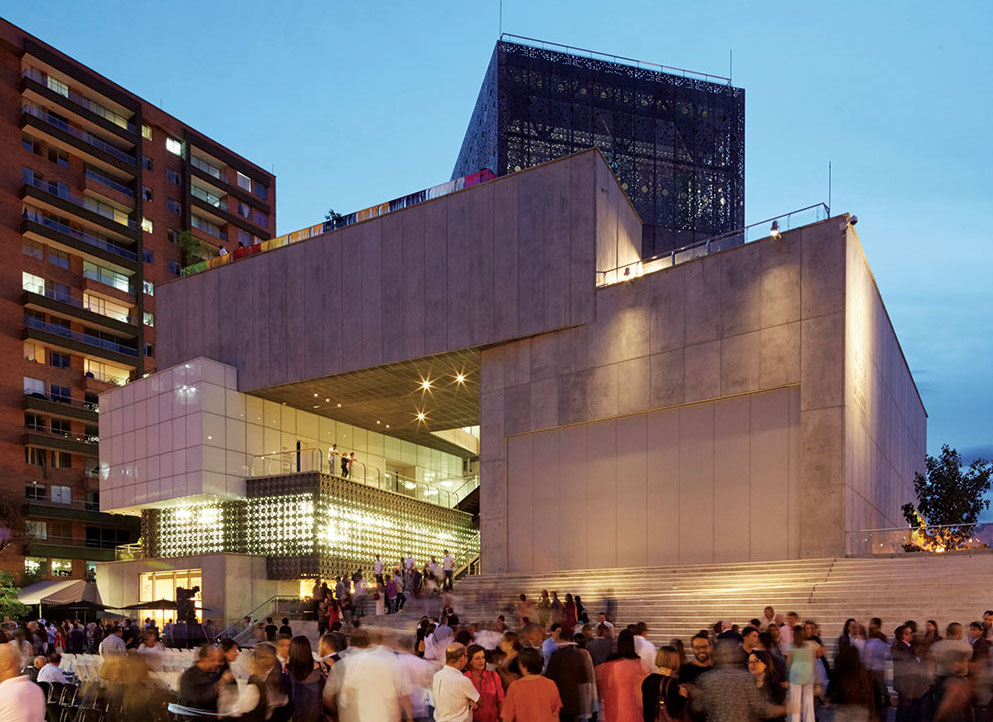 Museo de Arte Moderno de Medellín (MAMM): Un Faro de Creatividad Contemporánea